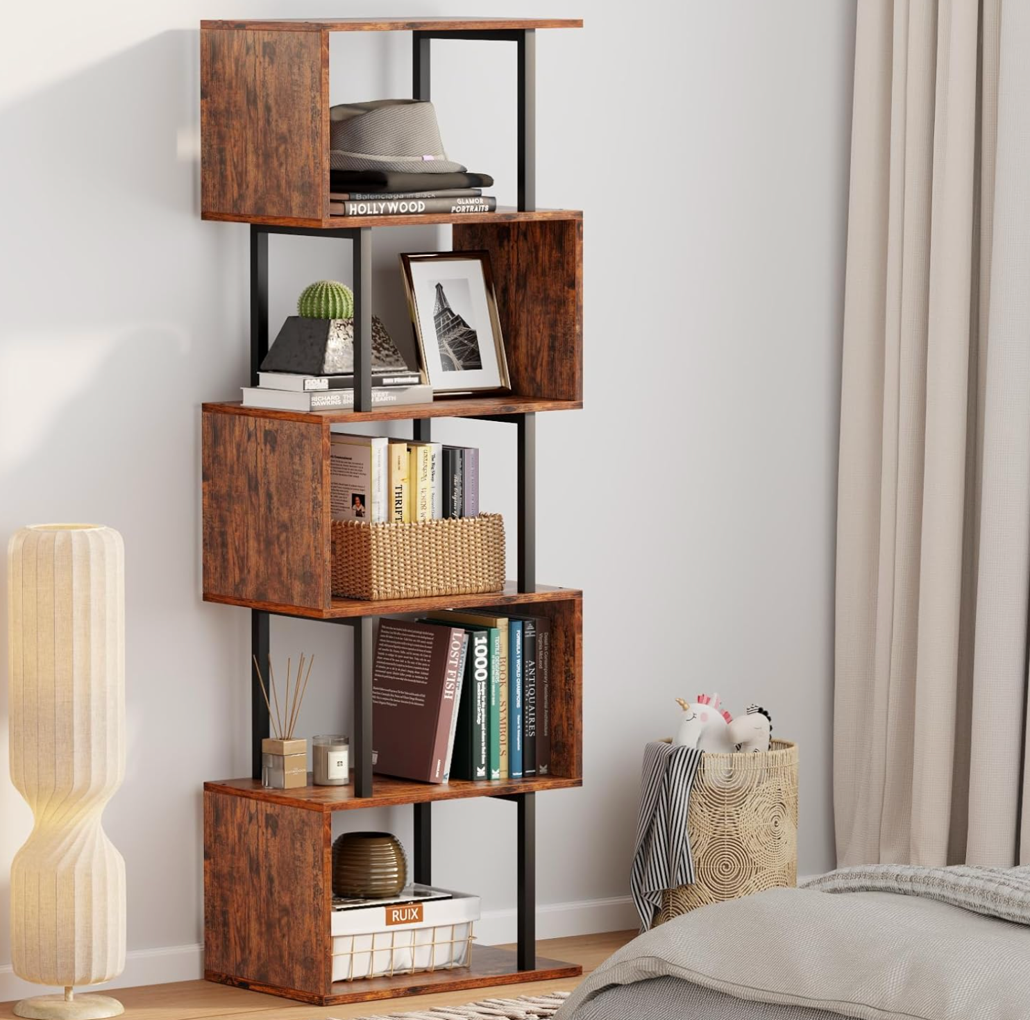 The Stanza Stagger Shelf