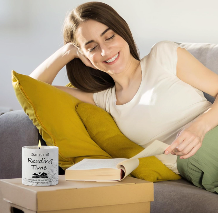Reading Time Scented Candle